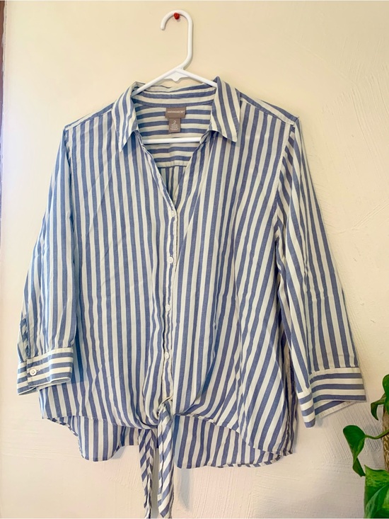 Chico's Tops - Chicos Tie-front Summer Button Down. Size 2, or Large
